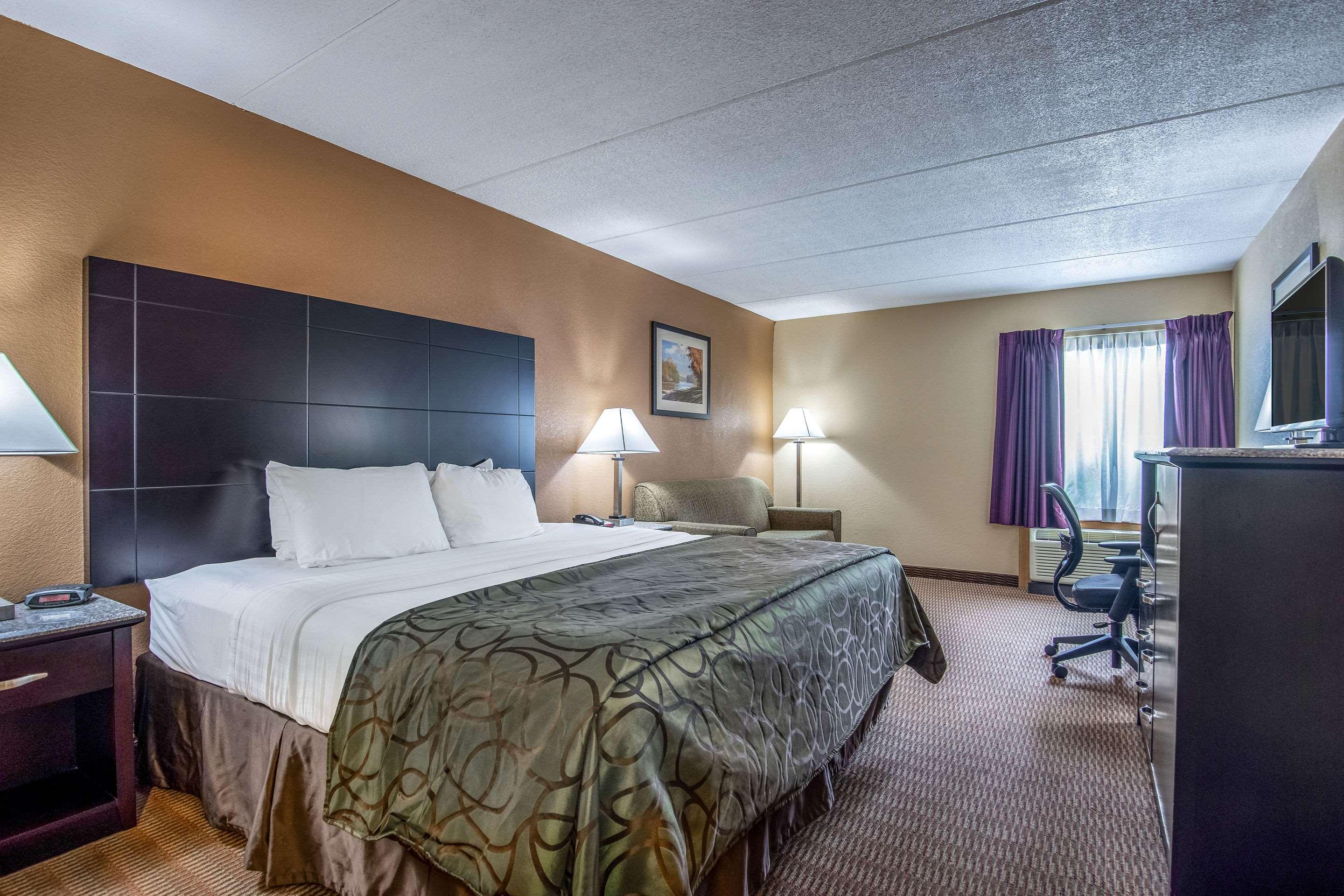 Quality Inn Tully I-81 Eksteriør billede