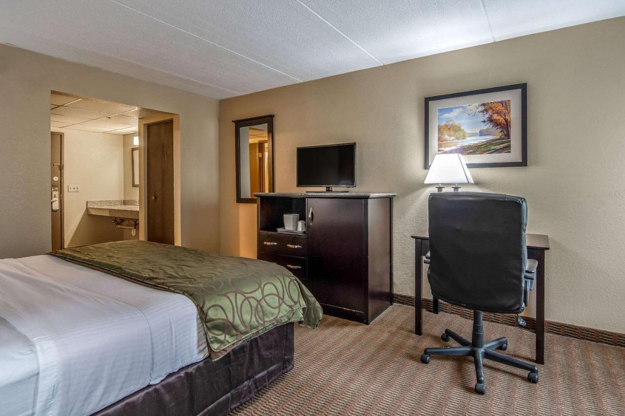 Quality Inn Tully I-81 Eksteriør billede