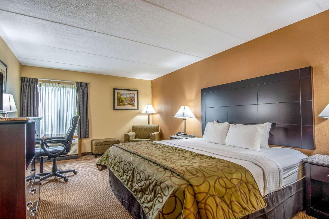 Quality Inn Tully I-81 Eksteriør billede