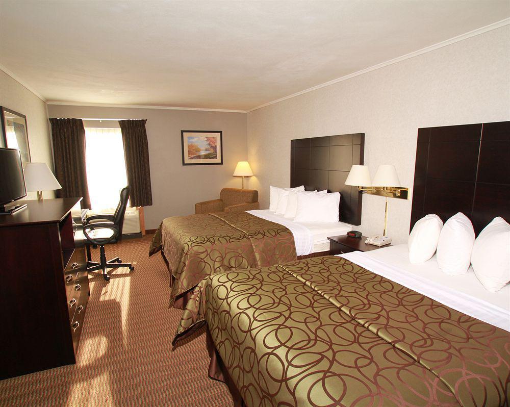 Quality Inn Tully I-81 Eksteriør billede
